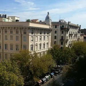 Gasthuis Domus Crescenzio -, Rome